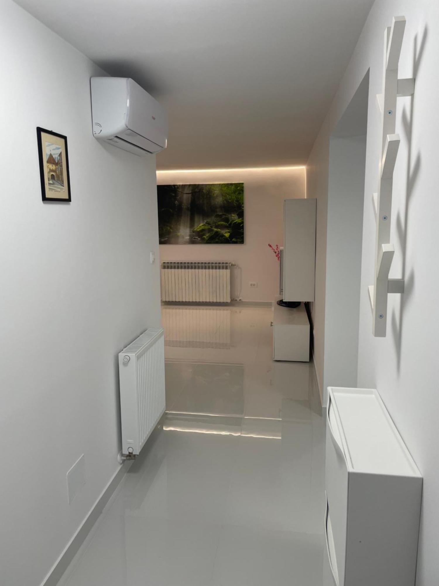 Apartment White Zagreb - Private Parking&Garage Exterior foto